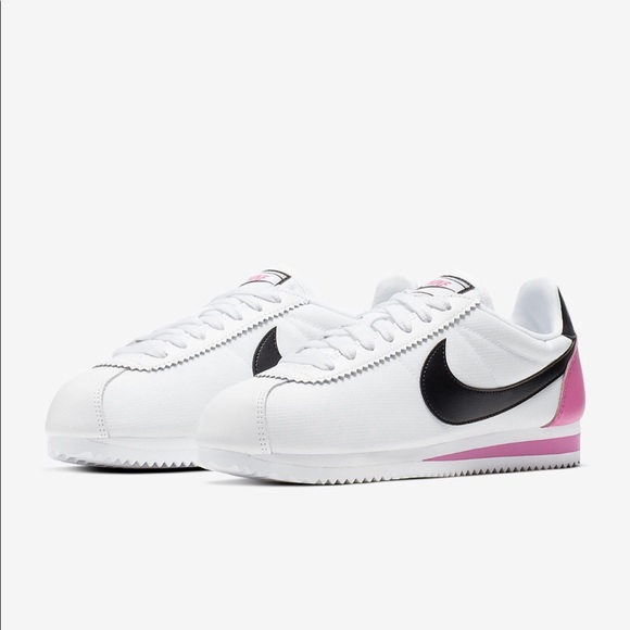 nike cortez size 9.5
